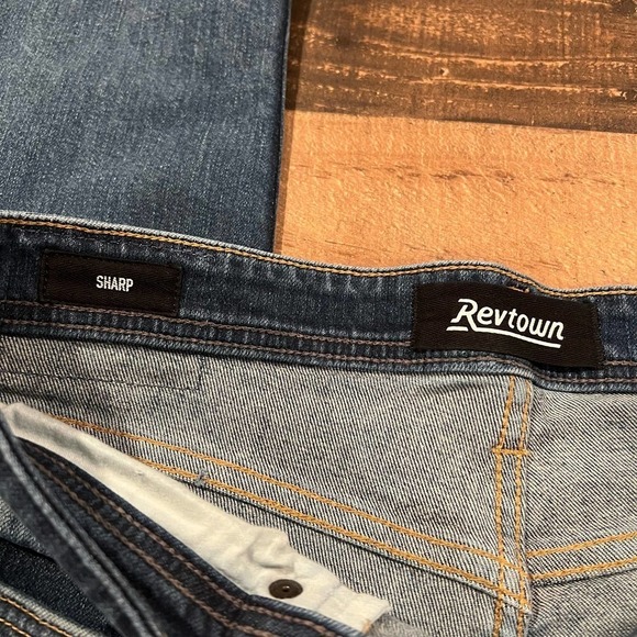 Revtown Sharp Straight Jeans - Picture 6 of 9
